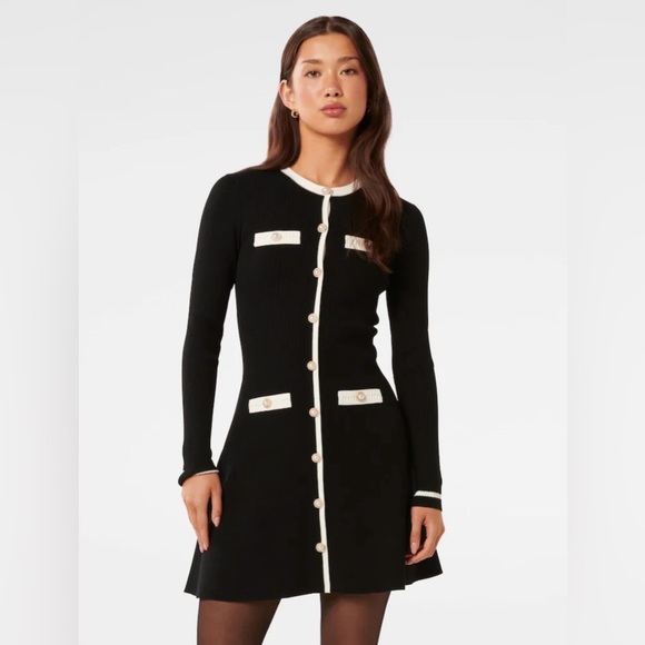 None Dresses & Skirts - New Chic Black and White Long Sleeve Dress size S